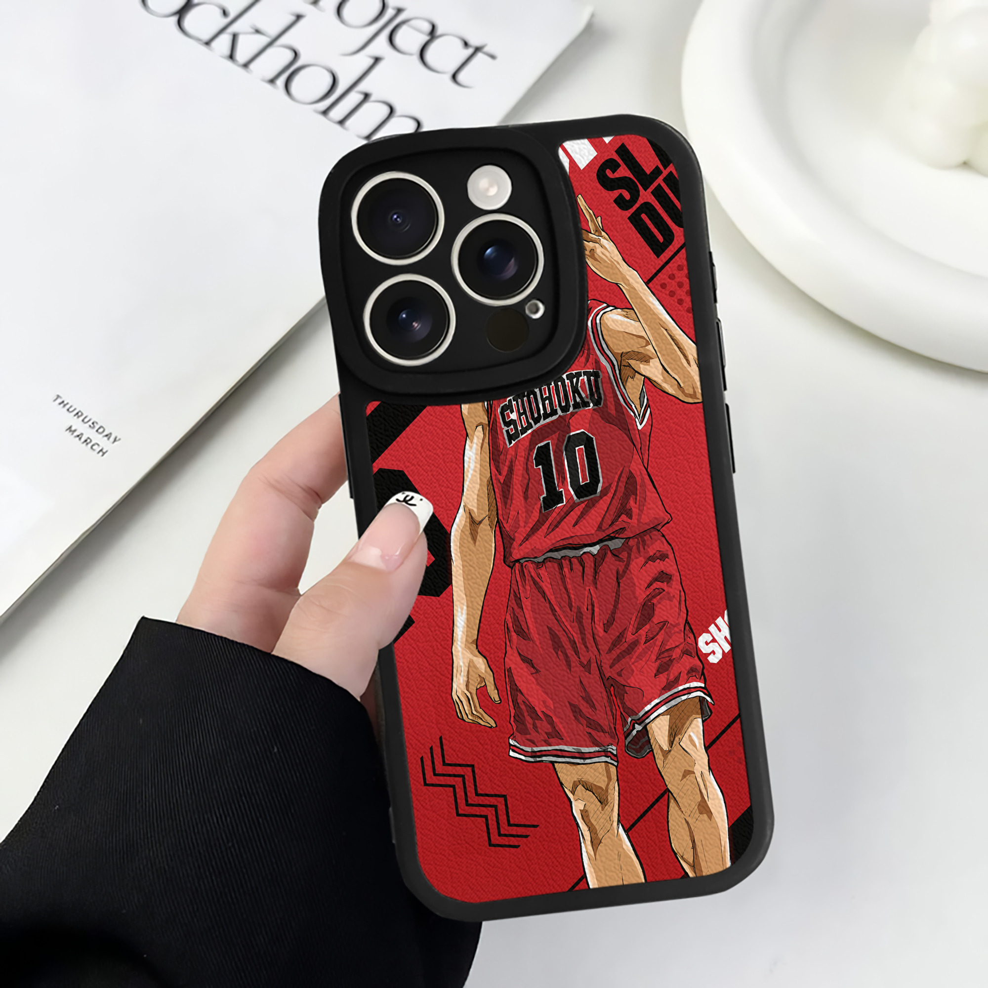 （画像用） SLAM DUNK／スラムダンク 【iPhone 16シリーズ対応】シリコンスマホケース（レザー調） 材質：シリコン